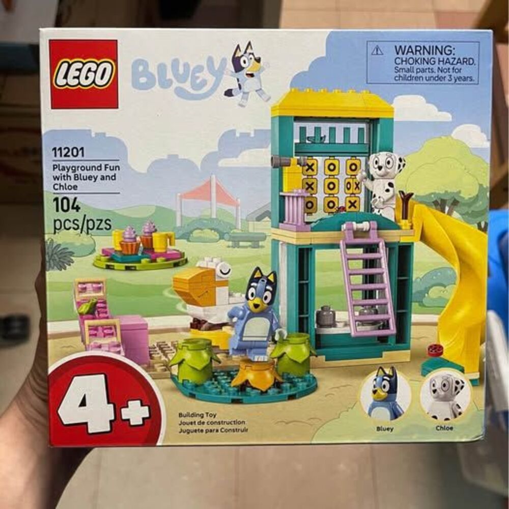 LEGO Bluey Playground Fun with Bluey and Chloe 11201 104 pieces